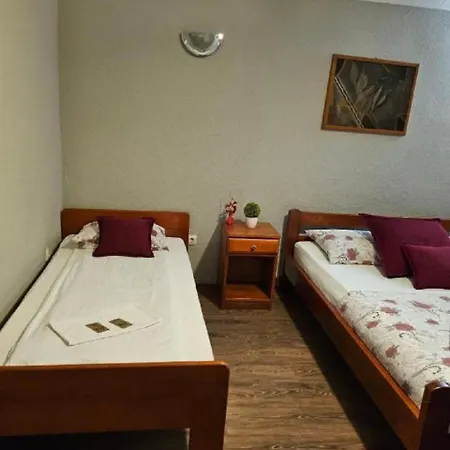 Genex-m 모텔 부고즈노